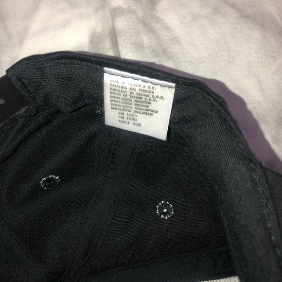 Disney Store Embroidered Tigger Baseball Cap - Picture 3 of 5